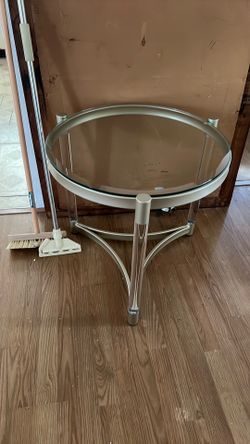 Round glass table