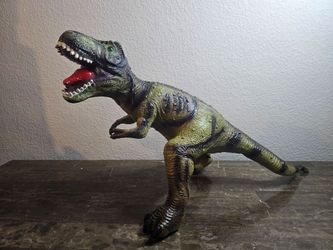 LARGE PLASTIC DINOSAUR