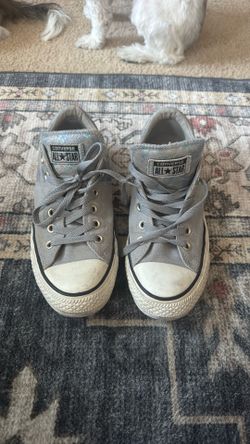 Women’s converse size 10 $10