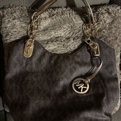 Authentic MK Shoulder Chain Purse 