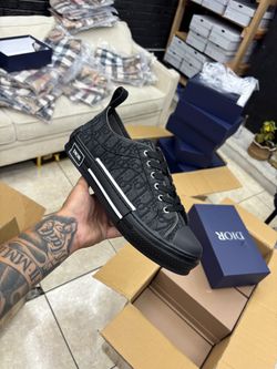 Black B23 Dior