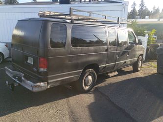 2000 Ford E350 ***LOW MILES***