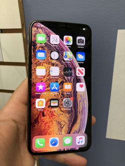iPhone XS Max 64GB Factory Unlocked