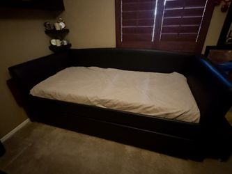 Dark Brown Faux Leather Trundle Daybed