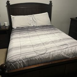 Full Size Bed, Nightstand, Dresser & Mirror