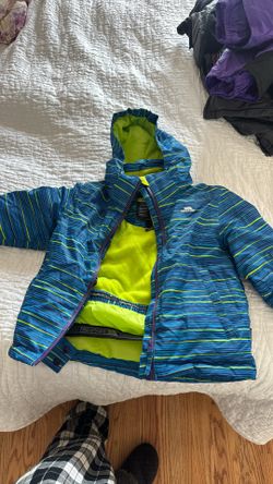 Trespass Snow Jacket Size 3/4