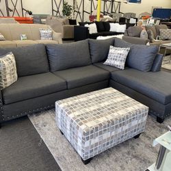 Sofa sectional, gray with ottoman😊$989