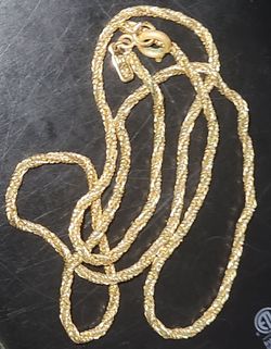 VINTAGE STAMPED MONET GOLD TEXTURED ROPE CHAIN LINK NECKLACE 18 INCHES COLLECTABLE COSTUME JEWELRY