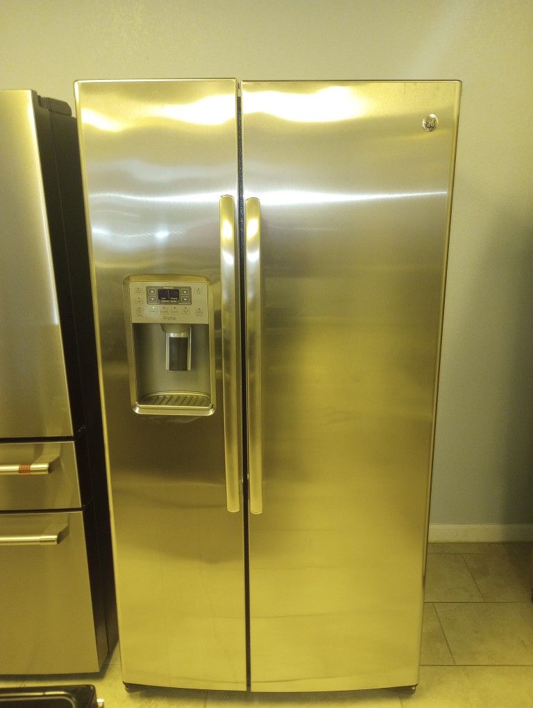 G.E Side By Side Fridge