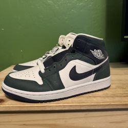 Jordan 1 Mid Size 7m