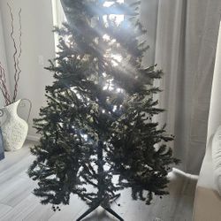 Christmas Tree FREE