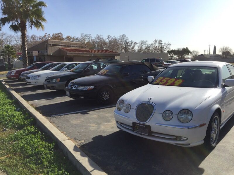 Kenny k auto sales has Cars starting at 1,995 also manager specials for 1495 for Sale in