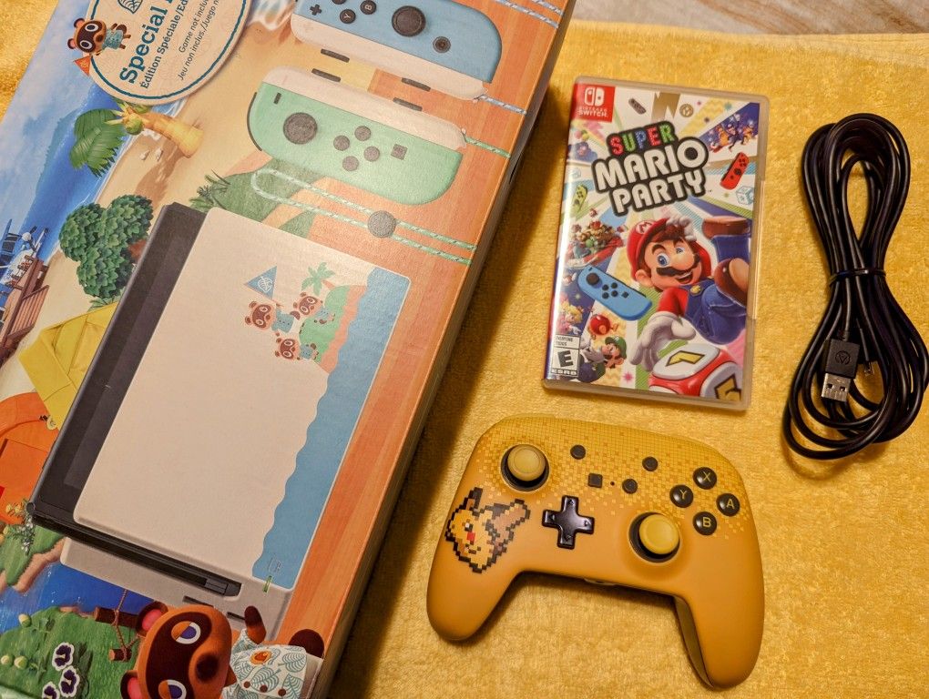 Nintendo Switch Animal Crossing: New Horizons Edition w/128GB Micro SD