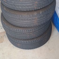 Tires  ( Set of 4 Tires) 195/65 R15 All Season Tires