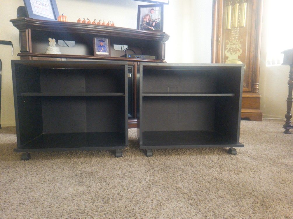 Endtables/Nighstands 