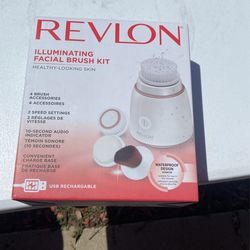 Revlon Illuminating Facial Brush Kit