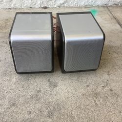 Set of 2 GPX Full Response 3.5in Speakers HM2014D