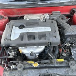 2005 Hyundai Elantra Engine And Transmission Part Out 0122
