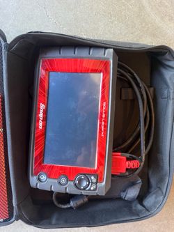 Snap-on EESC336 SOLUS Legend Scan Tool with Soft Case