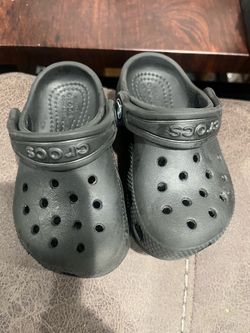 Size 7 crocs toddler