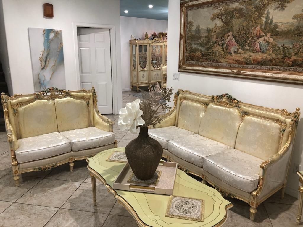Classic Louis XV Living Room