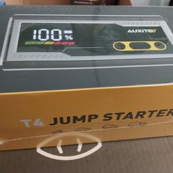 Auxito T4 Portable Jump Starter