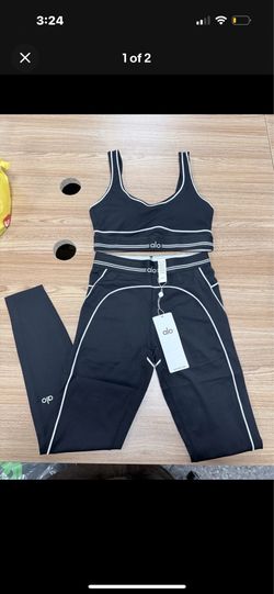 Alo Yoga Set