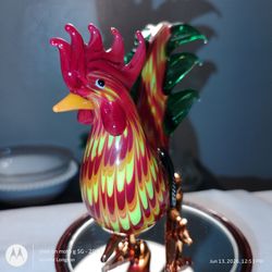 Art glass rooster on mirrored wooden base