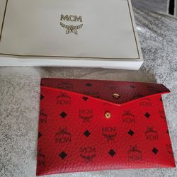 RED MCM 