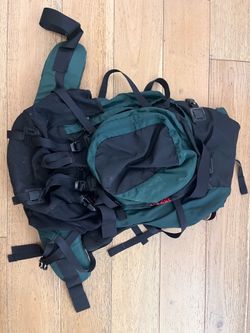 Vintage REI Taverse Star hiking pack