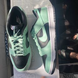nike dunk id 12.5 M