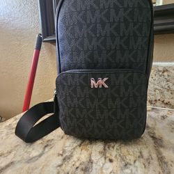 NEW MICHAEL KORS CROSSBODY BAG