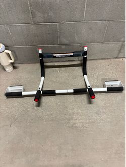 Pull up bar