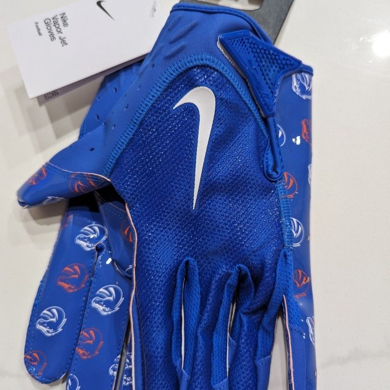 Broncos gloves nike 2025