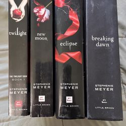 Set Of All 4 Twilight books By Stephanie Meyer