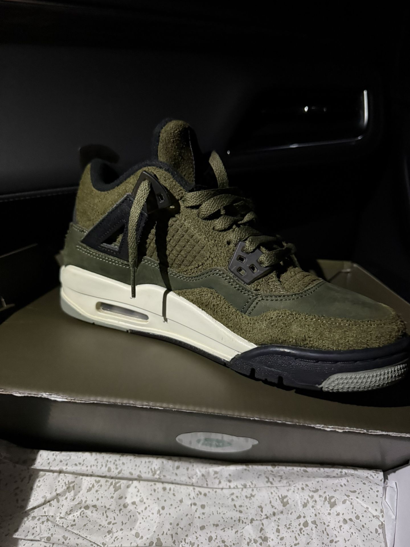 Jordan 4 Olive Green 