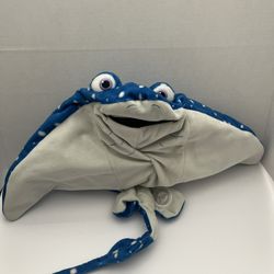 Genuine Disney Store MR RAY the stingray soft toy Finding Nemo & Dory stamped