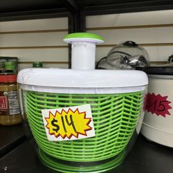 Green and White Salad Spinner