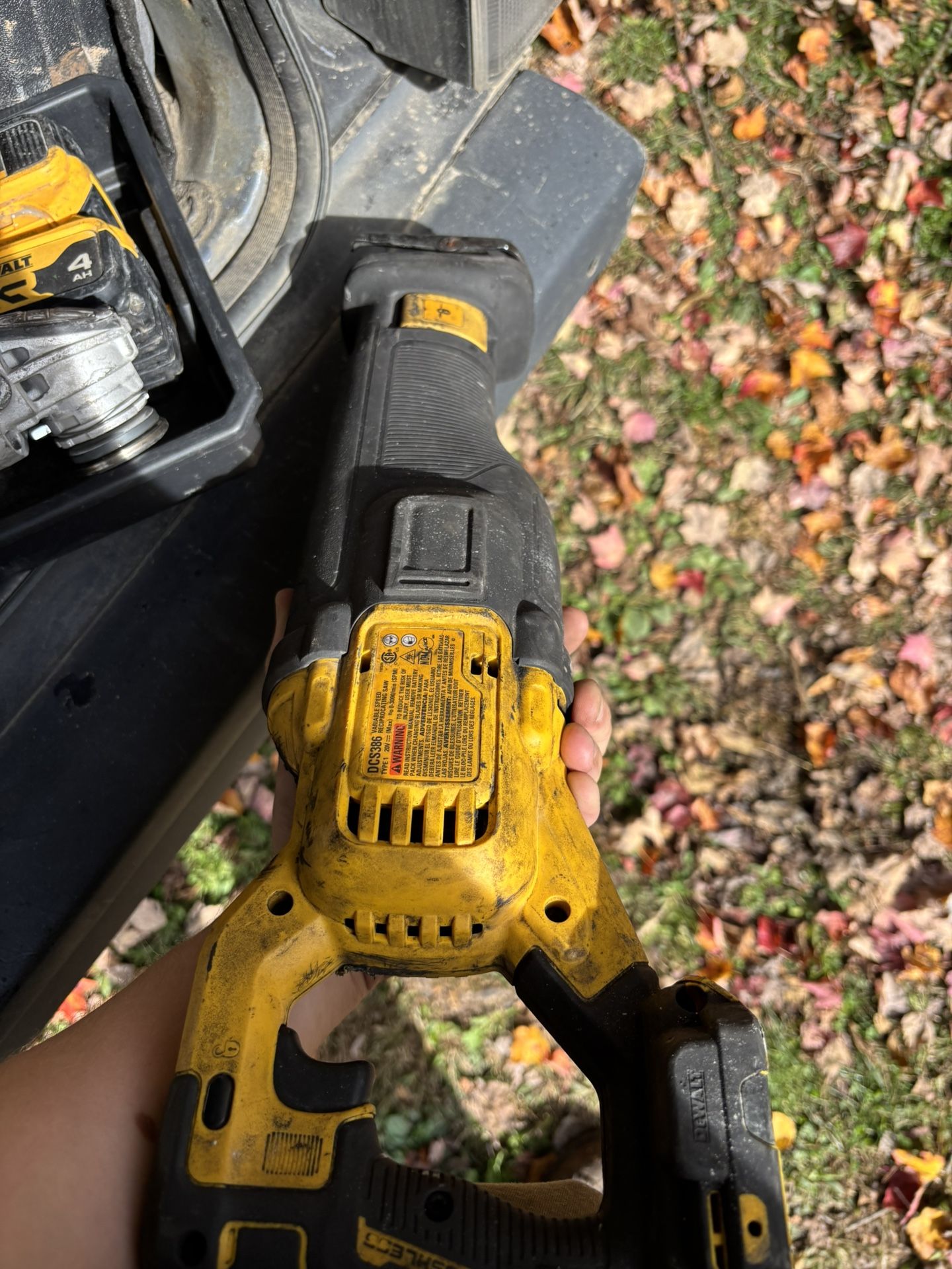 Dewalt Sawzaw Battery And Charger 