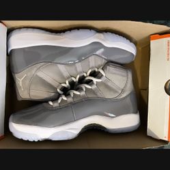 Cool Grey Jordan 11’s Size 12