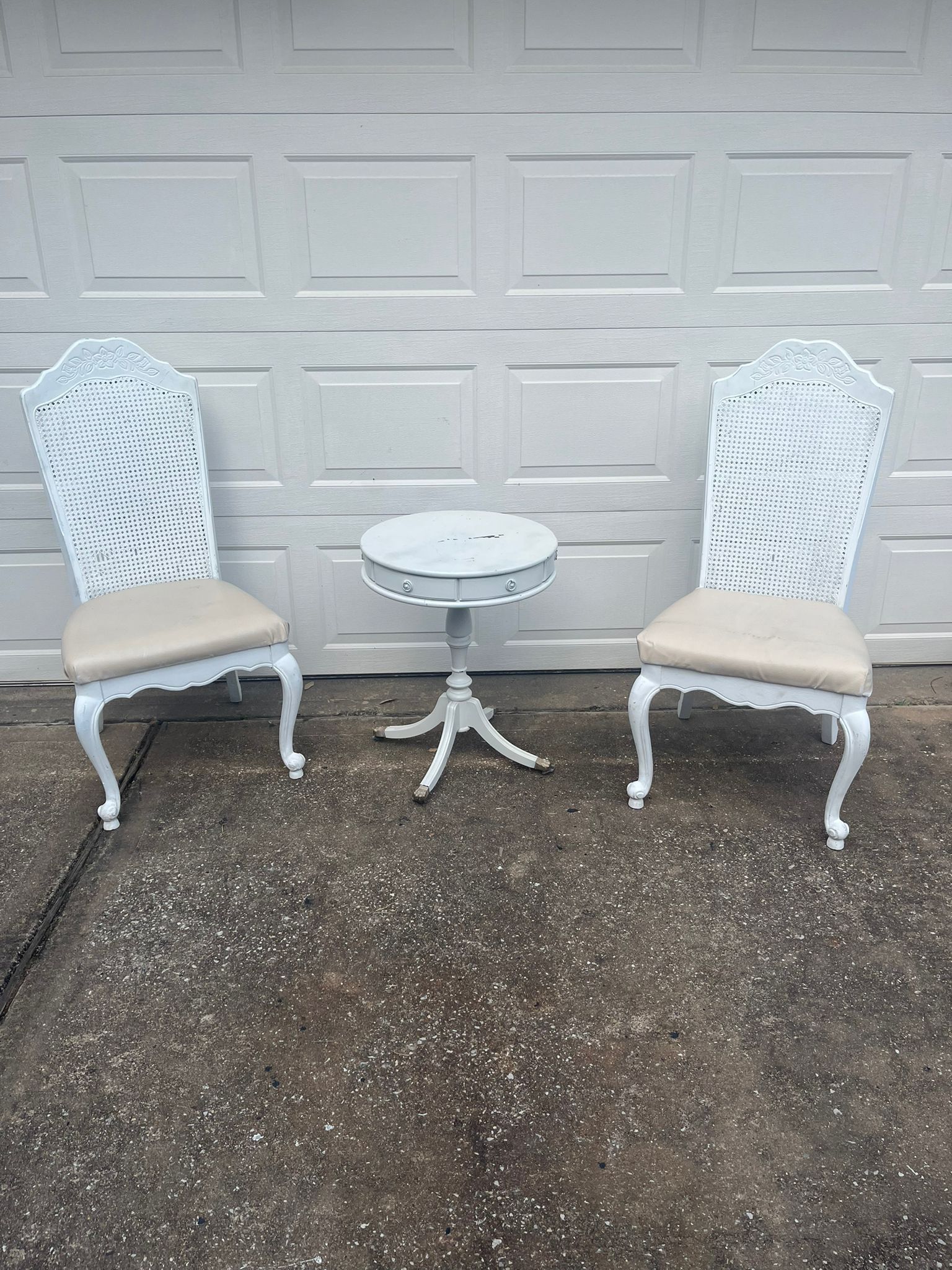 Antique Solid Wood White Table Set. 2 Chairs With A Table