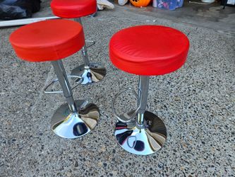 Set of 3 Red Swivel Bar Stools