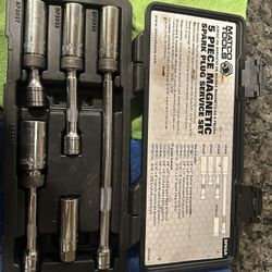 Matco Magnetic Swivel Spark Plug Socket Set