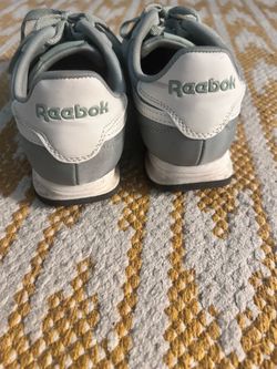 Women’s sneakers 8