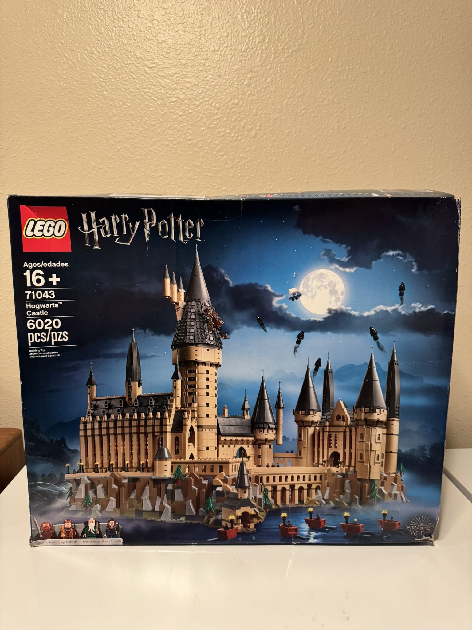 6020 Hogwarts Castle Lego Set