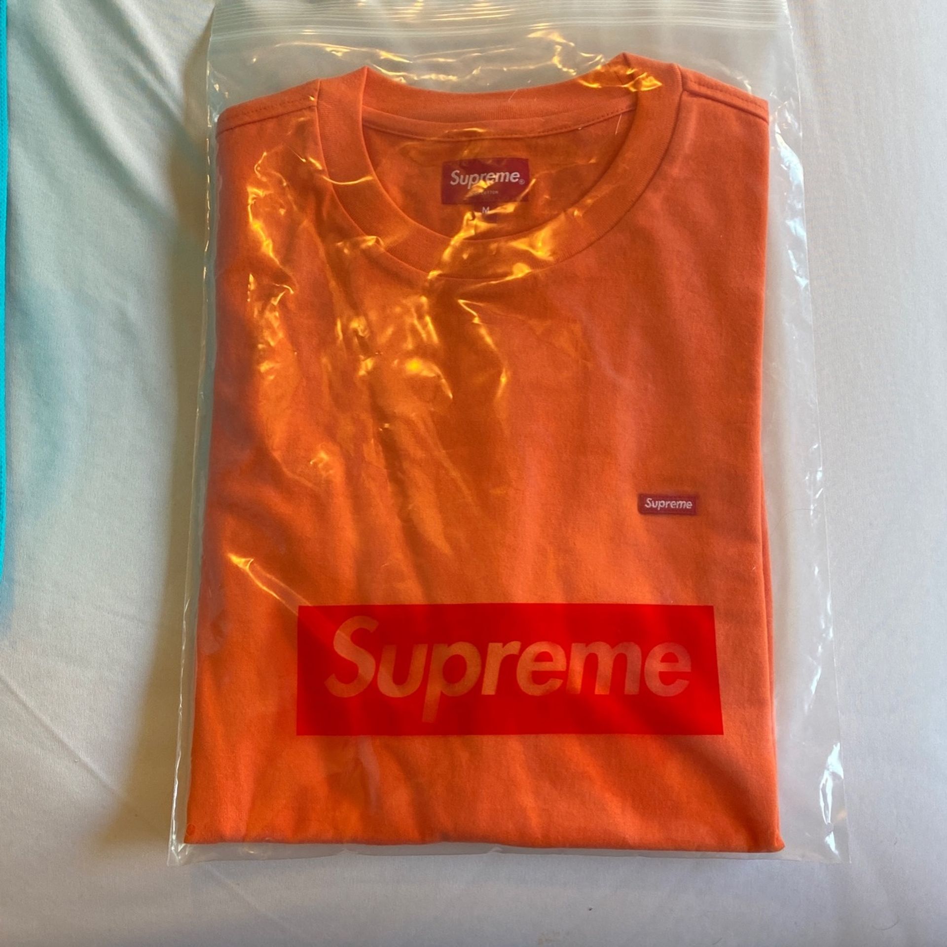 Supreme Small Box Tee