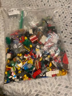 Lego pieces many figures