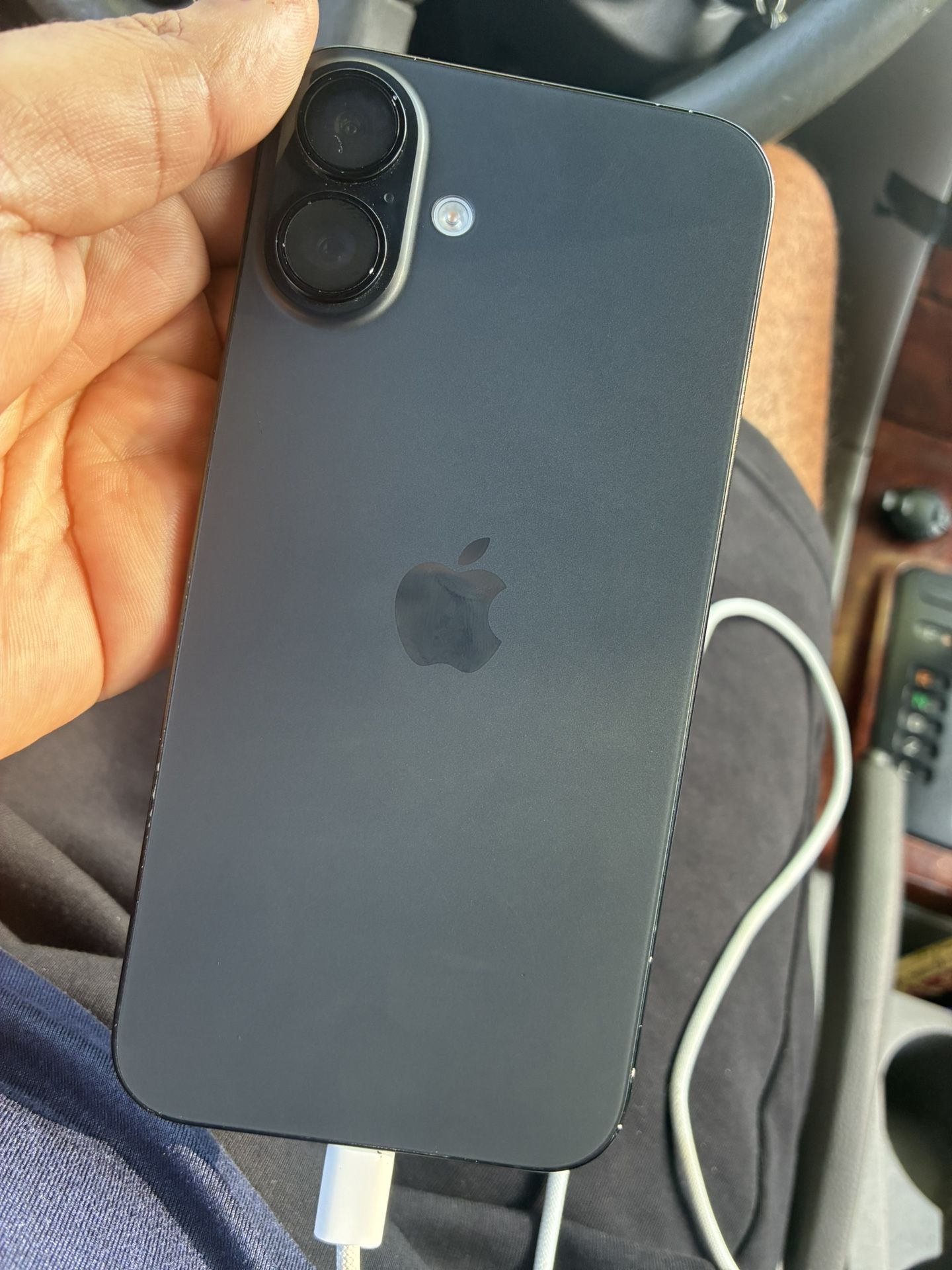 iPhone 16 Plus