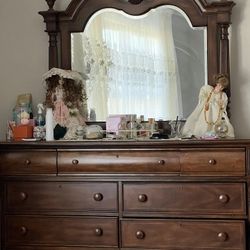 Dresser And Mirrror