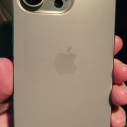 iPhone 15 Pro Max - 256gb - AT&T Only